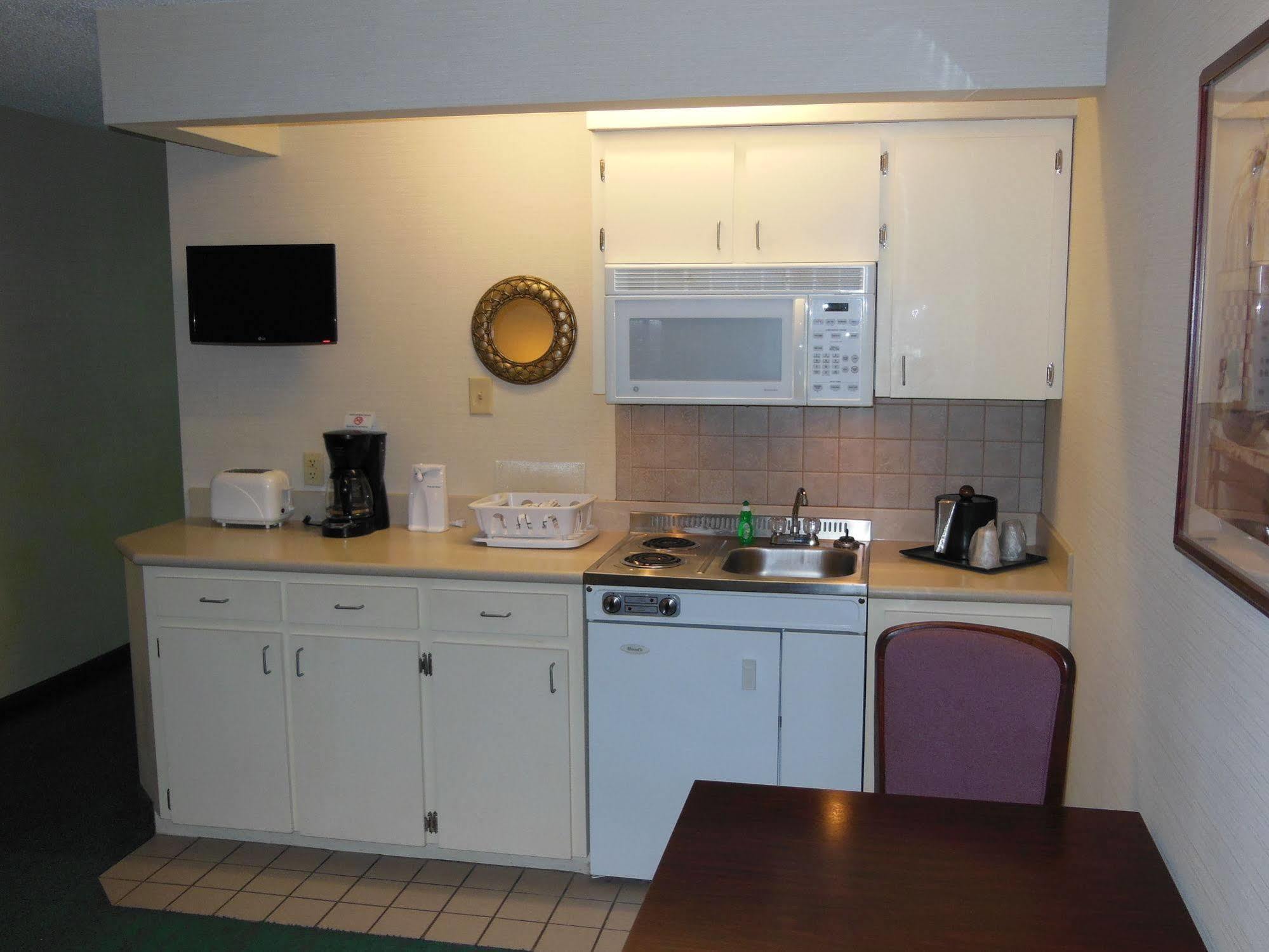 Guest Inn & Suites - Midtown Medical Center Little Rock Bagian luar foto